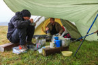 Hlöðuvík: Frühstück bei Schlechtwetter