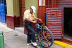 Lima, Calle Manuel Bonilla, Messerschleifer