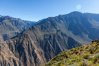Am Rand des Colca-Canyons