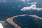 Flug von Cusco nach Puerto Maldonado; Flussschleife des Río Tambopata