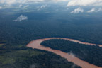 Flug von Cusco nach Puerto Maldonado; Flussschleife des Río Tambopata