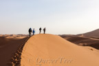 Aufstieg zur M'hamid Grand Dune
